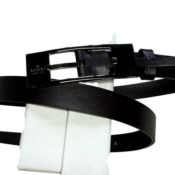 GUCCI black leather belt with silver rectangle buckle